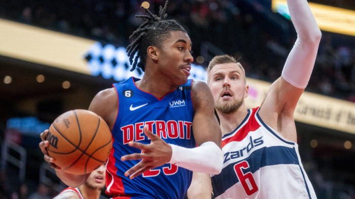 Skandal ne jenjava! NBA zvezda nakon otkaza opet "udario" na LGBT populaciju, pa pomenuo "sudunji dan"...