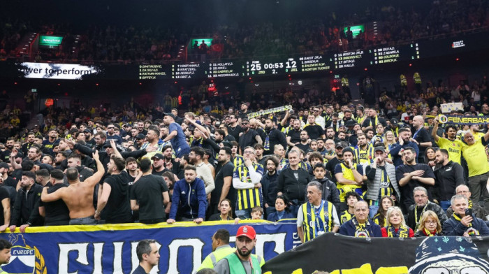 Skandal na Pešićevoj utakmici: Tuča huligana bacila senku na trijumf nad liderom (VIDEO)