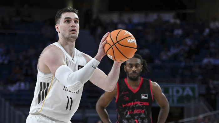 Hit na mrežama: Mario Hezonja sa saigračem iz Real Madrida pratio večiti derbi sa neobične lokacije (FOTO)