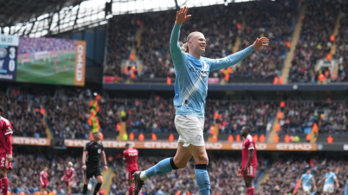 Poniženje Liverpula! Četiri gola za 18 minuta, tri Holanda - Salah promašio penal