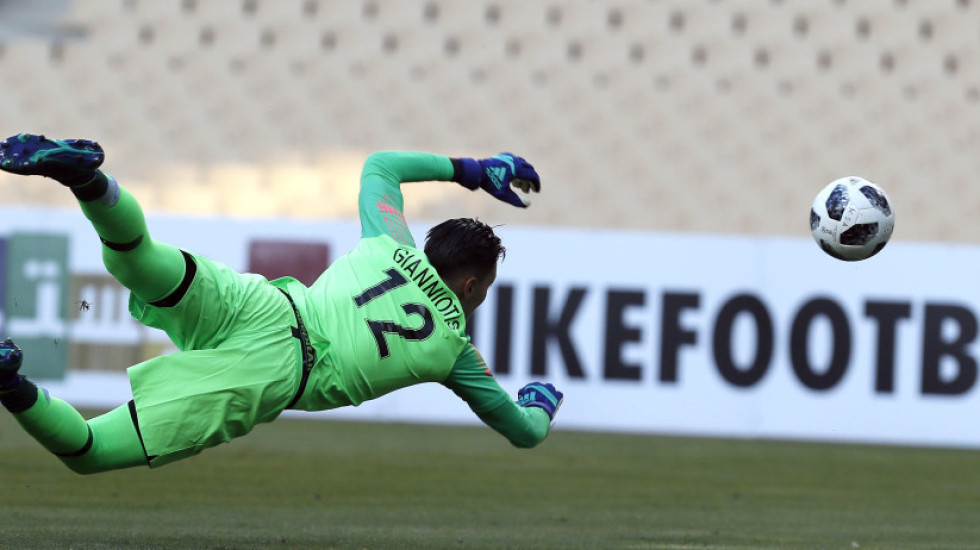 Au, ovaj zeznuo i Cvetkovića - Golčina sa 80 metara, ceo svet gleda u čudu (VIDEO)