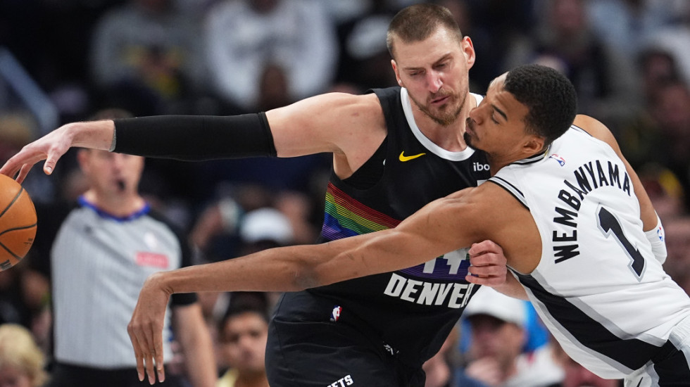 Au, kakva dominacija Jokića! Ovo može samo Nikola - Tukli ga, krali, ali uzalud... Previše je moćan