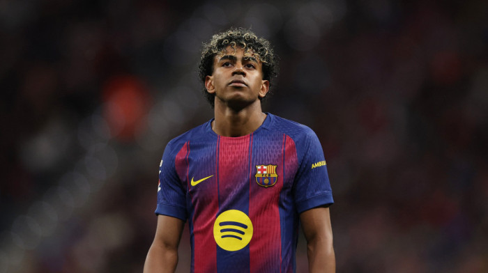 Skandal trese Barselonu: Lamin Jamal besan na trenera (VIDEO)