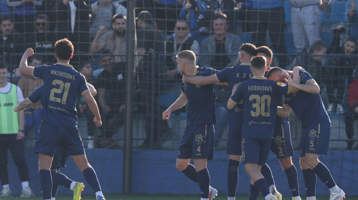 Au, kakav kiks Zvezde u Surdulici: Nesvakidašnji autogol Elšnika doneo vođstvo Radniku, pogledajte ovo (VIDEO)