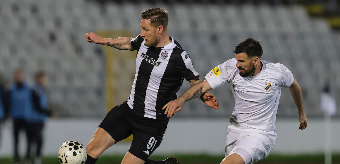 Partizanu nedovoljan igrač više protiv Čukaričkog: Crno-beli propustili šansu da preuzmu drugo mesto