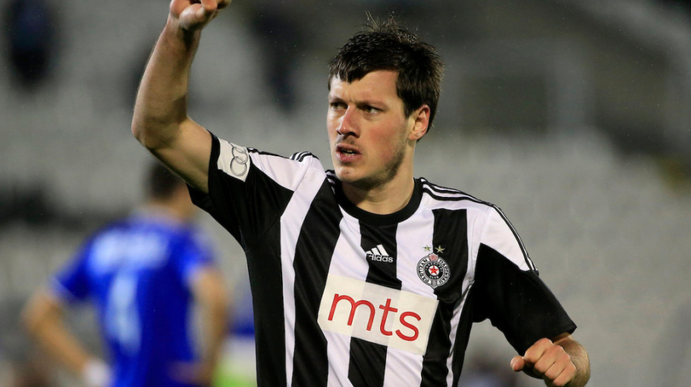 Ljubimac navijača Partizana raspametio "grobare": Postigao evrogol pa slavio uz grb crno-belih