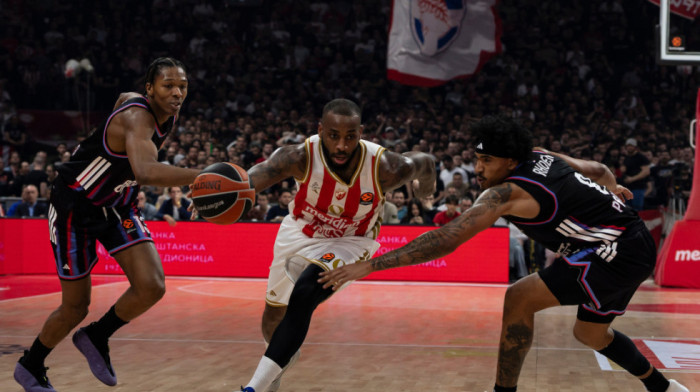 Šou Mekintajera i Monekea u punoj Areni: Zvezda srušila Pariz i ostala u trci za doigravanje