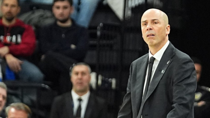 "Ovo moramo da menjamo“: Penjaroja vidno iznerviran posle poraza od Efesa