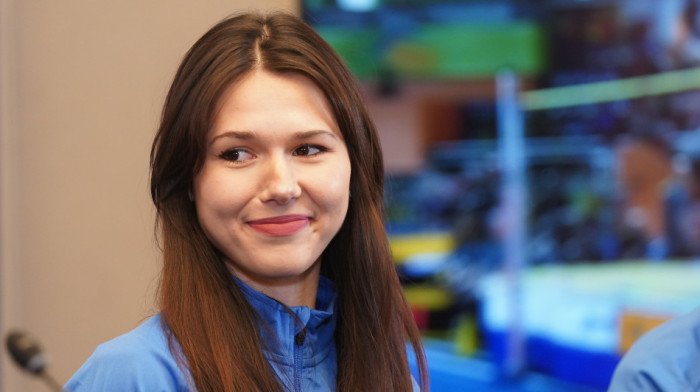 Vlada Srbije novčano nagradila Angelinu - Evo koliko je para je dobila Topićeva