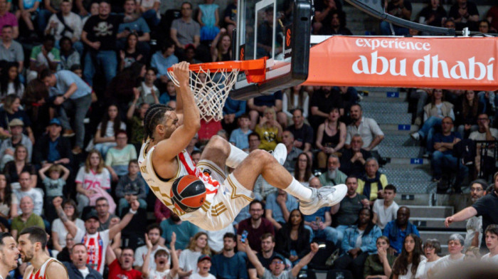 Neverovatno šta radi Zvezda! Crveno-beli neshvatljivo ispustili +15, Asvel se vratio u igru