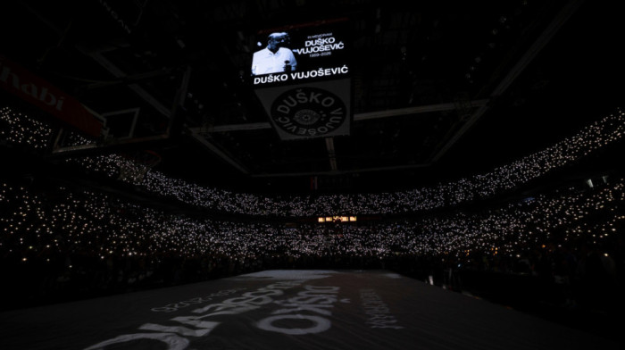 Strašno... Navijaču Partizana pozlilo tokom filma o Vujoševiću - Lekari mu se bore za život