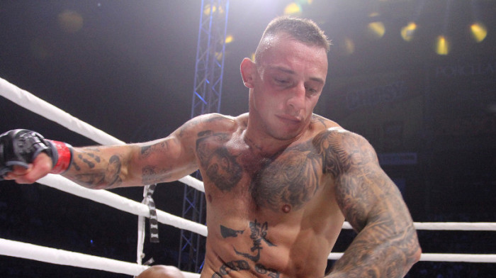 Jezivo! Brutalni Džakić utišao Ljubljanu: Slovencu ispalo rame (VIDEO)