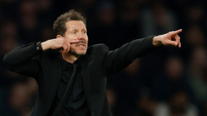 Dečko, idi igraj tenis - Simeone ućutkao lajavog Jamala