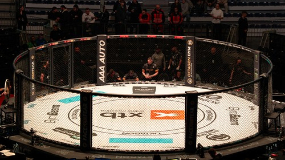 Haos oko bivšeg MMA borca: Legendarni teškaš završio iza rešetaka