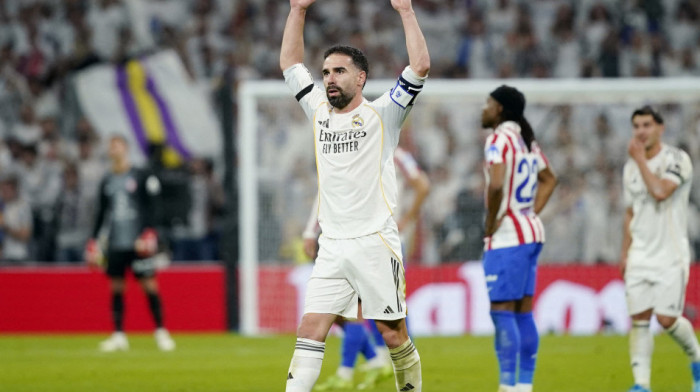 Tvoja je jeb**a krivica... Kapiten Reala skočio na sudiju, jedva ga smirili (VIDEO)