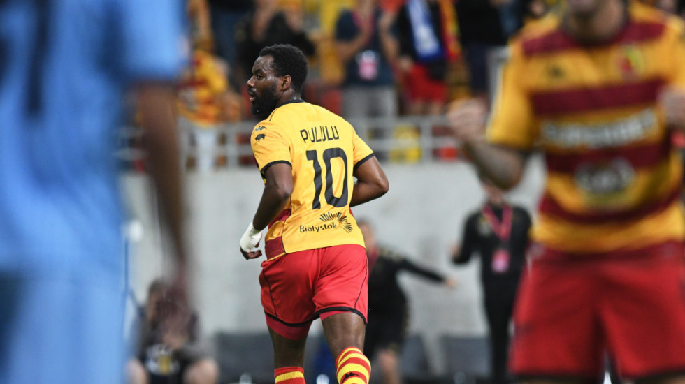 Zvezda zagrizla za napadača: Zver iz Poljske stiže na "Marakanu"?