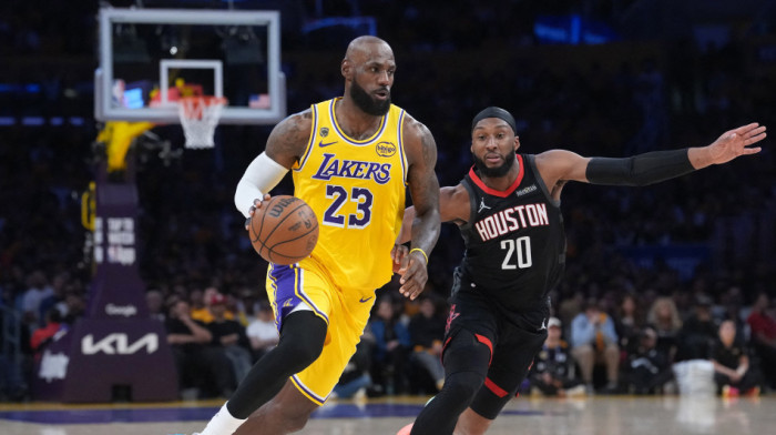 Lebron Džejms vodio Lejkerse do prve pobede u plej-ofu