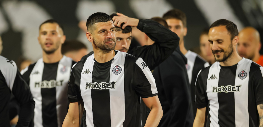 Napadaju nam svlačionicu, hoće da nas poremete... Mitrović razvezao jezik o udaru na Partizan