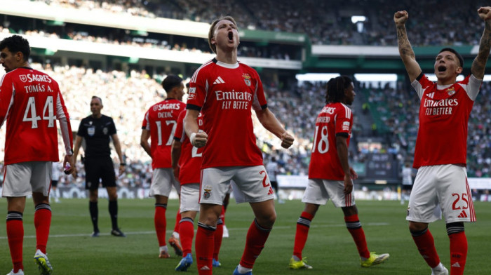 Spektakl u derbiju Lisabona: Murinjova Benfika srušila Sporting u nadoknadi