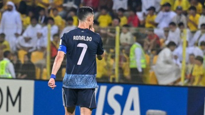 Ronaldo zbog navijača eksplodirao usred meča: Njegova reakcija obišla planetu (VIDEO)