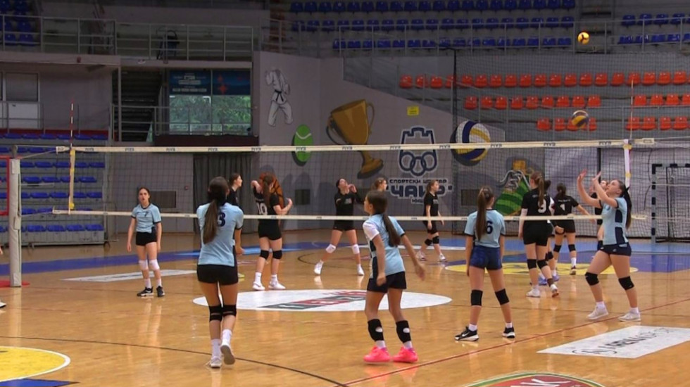 Niš okupio najbolje školarce u odbojci! Tanasković poručio: Energija se već vidi na terenu