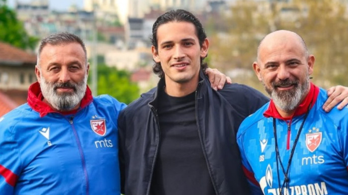 Iznenađenje za fudbalere Zvezde! Sin legende posetio "Marakanu", imao emotivan susret sa Stankovićem