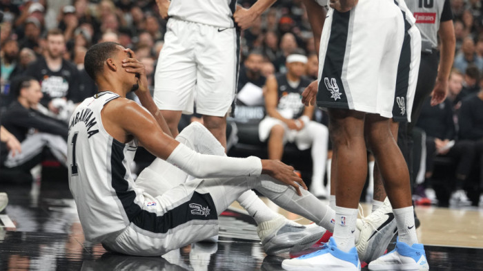 Žestok pad Vembanjame: Najbolji igrač Sparsa ima potres mozga (VIDEO)