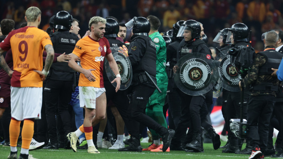 Za rubriku verovali ili ne: Najveći turski derbi obezbeđuje skoro 6.000 policajaca