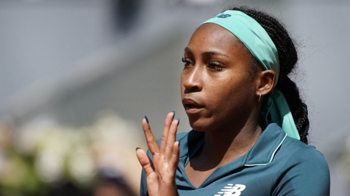 Jezive scene u Madridu - Koko Gof povraća na terenu usred meča (VIDEO/FOTO)