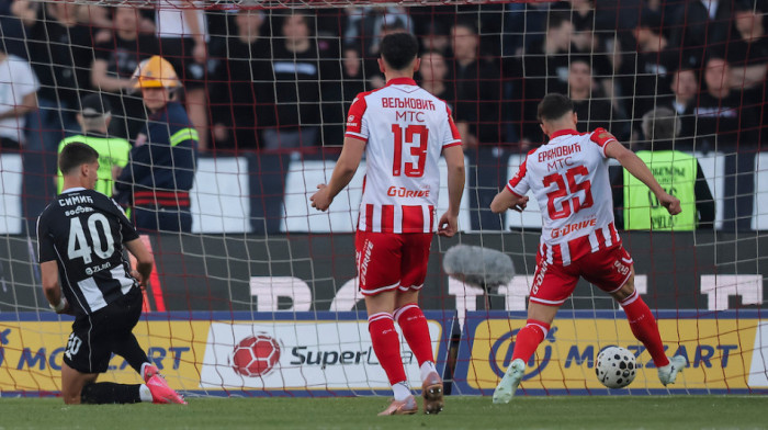 Partizan došao do daha... Zvezda povela pa propustila more zicera!