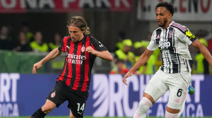 Derbi bez golova na "San Siru": Strahinja Pavlović igrao ceo meč, Vlahović ušao sa klupe