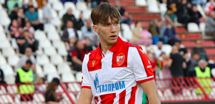 Kostov drugi na svetu: Zvezdin vunderkind zaludeo planetu (FOTO)