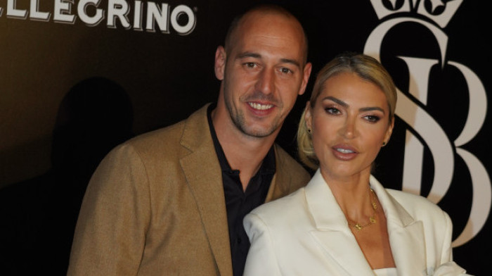 Iznenađenje sa drugog kraja sveta! Pogledajte šta je Borjan priredio supruzi za rođendan