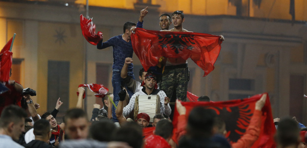 Srbi su teroristi, izvadiće vam i prodati organe: Albanci kukaju zbog dolaska UFC u Beograd