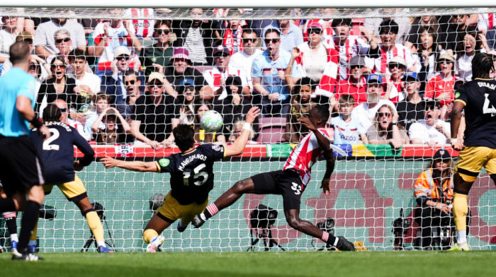 Vest Hem korak bliži Čempionšipu: Brentford zgazio "čekićare" - Totenhem se raduje