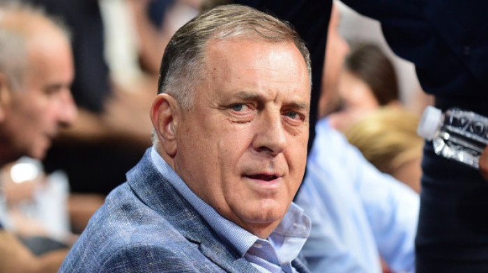 (FOTO) Dodik upoznao jednog od najvećih košarkaša: Lepo je sresti velikane igre koju svi volimo