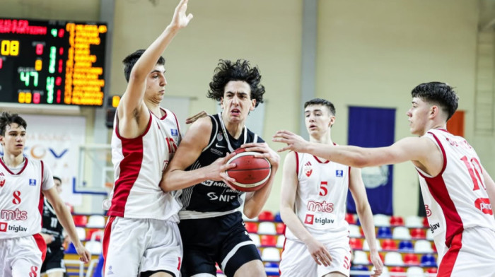 Partizan pobedio Zvezdu i osvojio treće mesto: Vodila se velika borba, evo ko je presudio