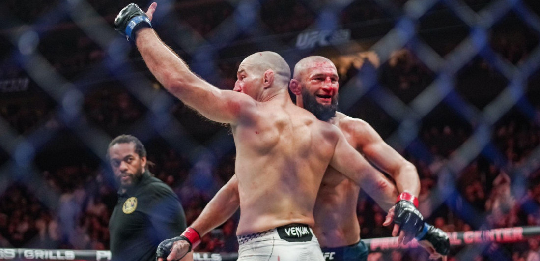 (VIDEO) Senzacija nad senzacijama na UFC 328: Strikland srušio "nepobedivog" Čimaeva i postao novi šampion