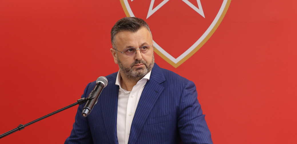 "Ovo je najmanje što možemo da uradimo": Velika odluka Zvezde u znak sećanja na legendarnog Cveleta (VIDEO)