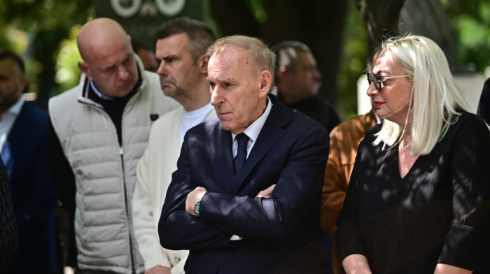 Cela Srbija ispratila Cveleta! Džaja i Mijatović jedan pored drugog, predsednik Vučić se oprostio od legende
