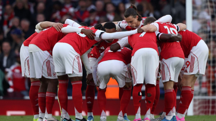 Gotovo! Siti je kiksnuo - Arsenal osvojio Premijer ligu posle 22 godine čekanja