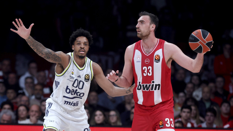 Čudna utakmica u Atini - Olimpijakos krenuo da razbija, Fener se probudio tek pred kraj prve četvrtine
