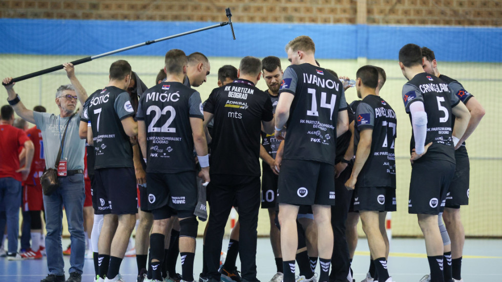 Partizan na korak do titule! Dominacija od početka do kraja, silan početak serije crno-belih