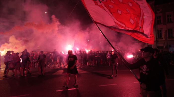 Podrhtavao je Beograd: Gorele su baklje, orila se pesma - Žurka navijača Zvezde: Ooooo, Katai Magiko...
