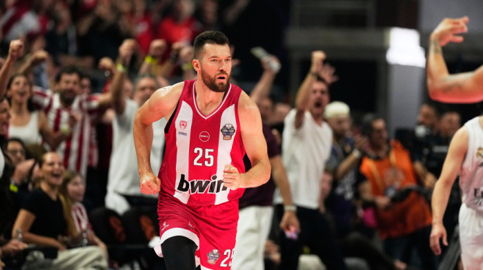 Olimpijakos je novi šampion Evrope! Real pao posle neviđene drame u "OAKA" areni