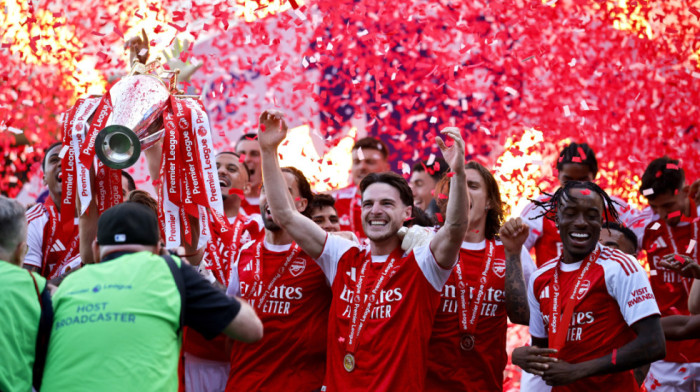 Znate li gde se najviše slavi titula Arsenala? Ne, nije London - žurka je u Africi (VIDEO)