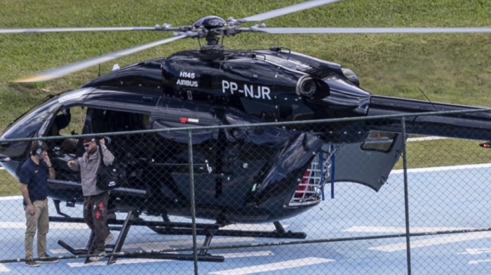 Ovako se dolazi u stilu: Nejmar helikopterom stigao na pripreme Brazila! (VIDEO)