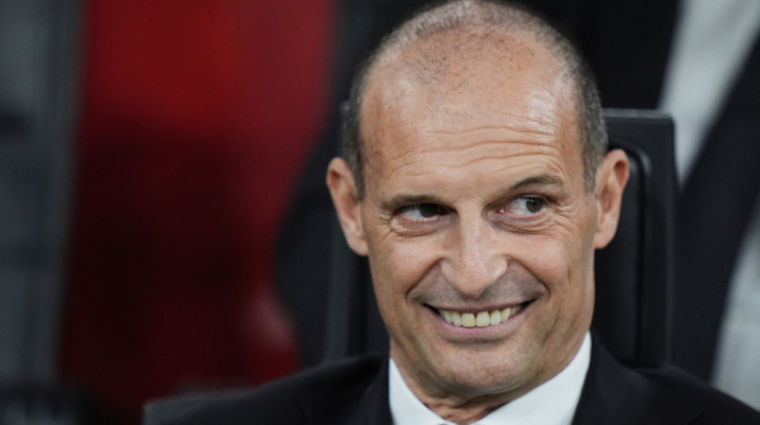 Alegri profitirao otkazom: Umesto rasula u Milanu kraljevski doček na "Maradoni"