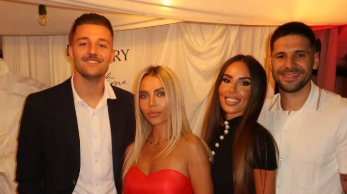 Isplivale fotke - Mitrović i braća Milinković Savić se provode, dok se Srbija bruka u Lisabonu