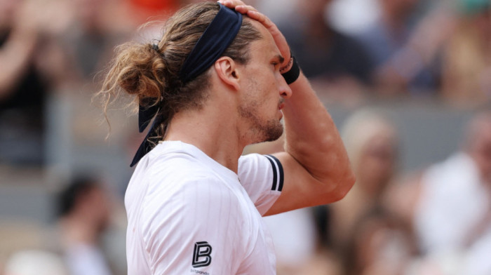 Zverev, sram te bilo! Nemac jednim potezom navukao bes teniskog sveta uoči finala (VIDEO)